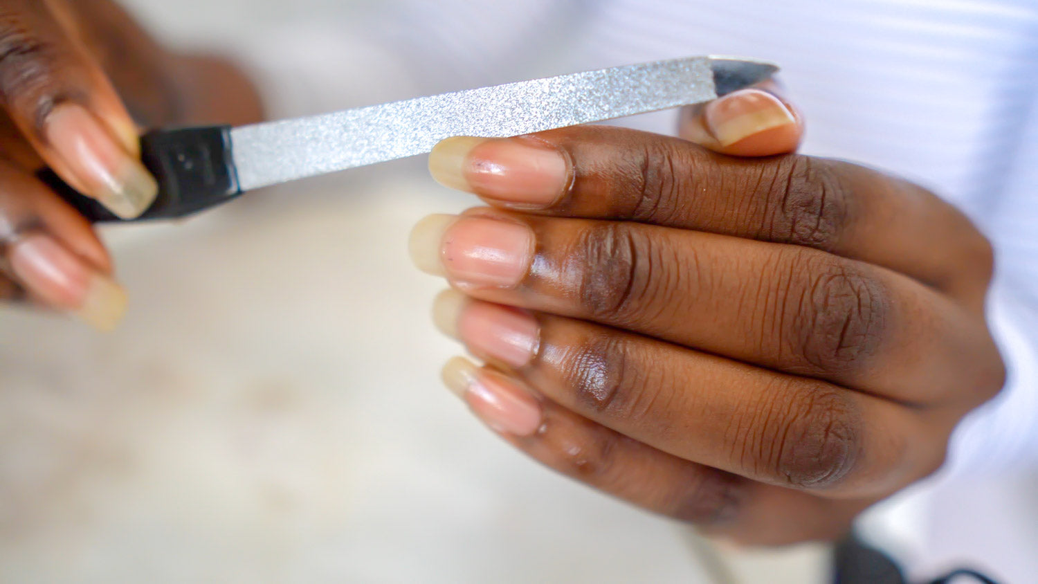 How to Really Grow Strong and Healthy Nails That Don't Break- AQ Online